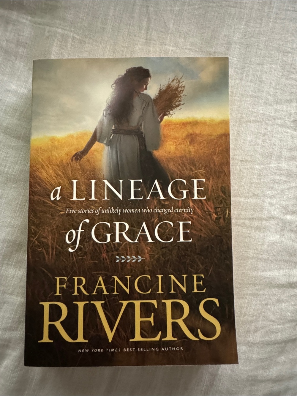 "A Lineage of Grace" Paperback - Francis Rivers